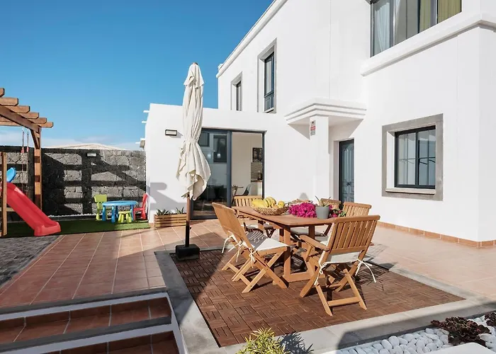 Clara Playa Blanca (Lanzarote)