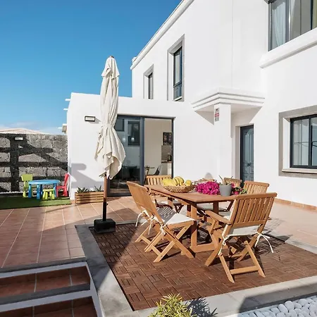 Clara 普拉亚布兰卡